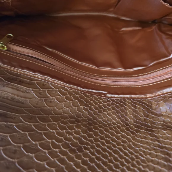 Orange Clutch Purse, inside zipper, 2 additional pockets, magnetic shut, snake t - Picture 5 of 9